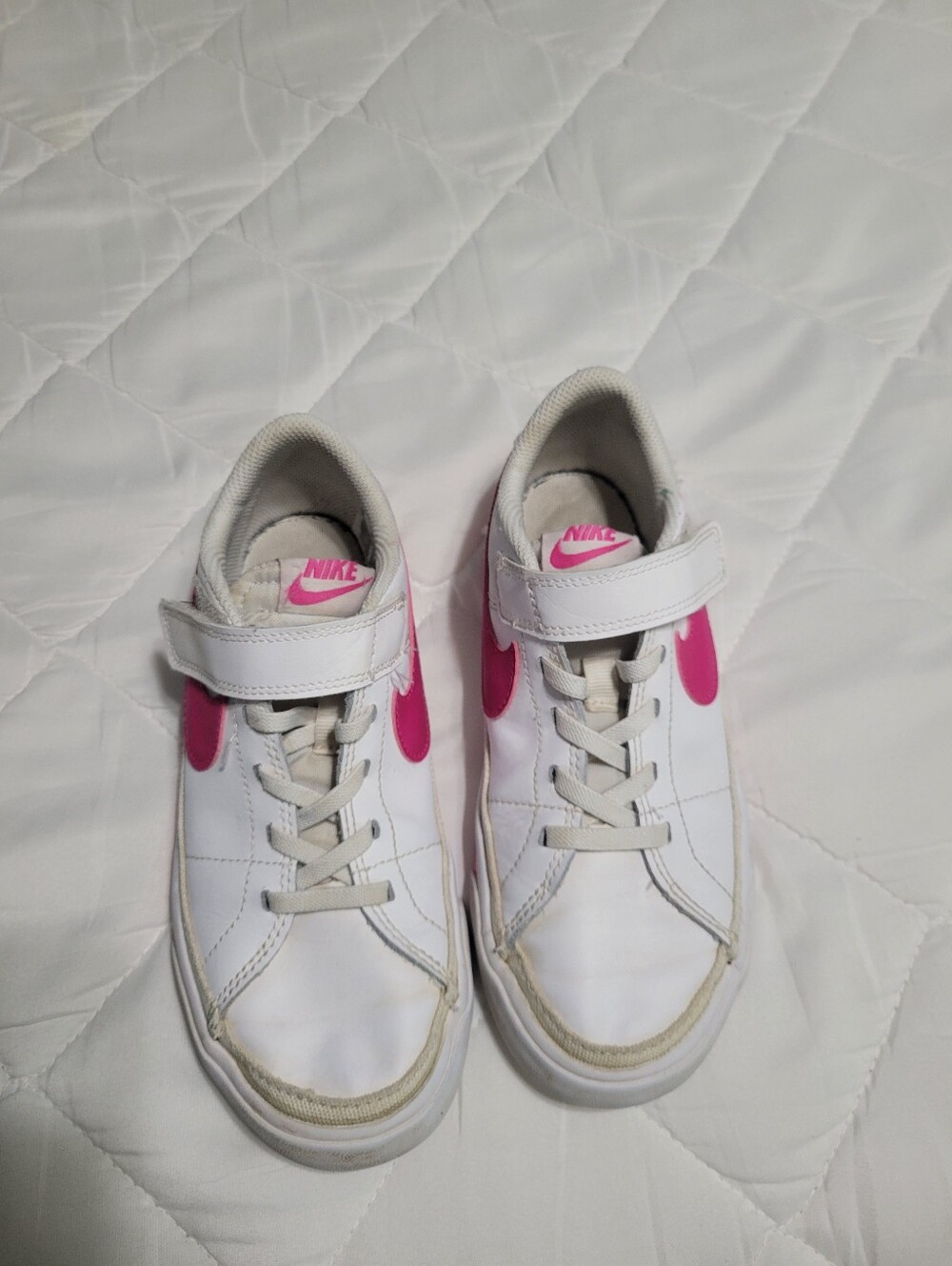 Nike Kids White Sneakers with Pink Swoosh